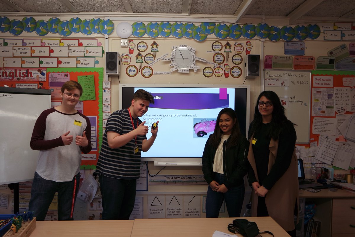 PeterDaVinci's tweet photo. First round of primary school sessions for the Leaders in Science @LiS_Herts @N_HertsCollege https://t.co/MBsCm4xaWh