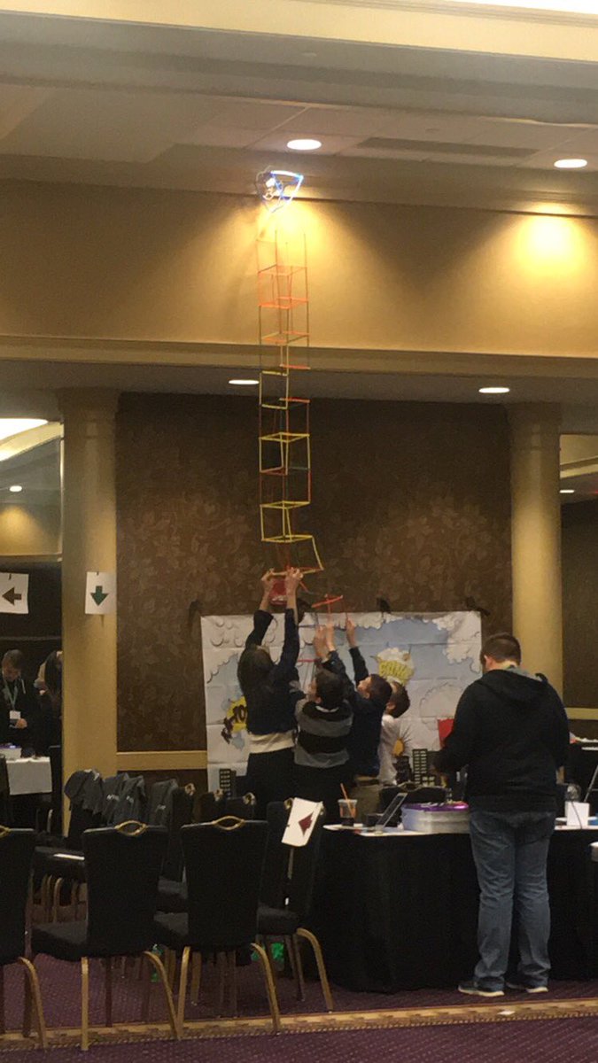 emilywgreene's tweet photo. Drone stuck? No prob! Student engineers here to retrieve! #kygoplayground #KySTE17 https://t.co/bML2uwWjii