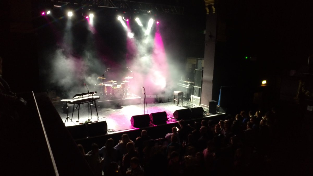ConnollyBryan86's tweet photo. Waiting for @lspraggan #o2institute @mrscon3007 https://t.co/7JjPYaOC7e