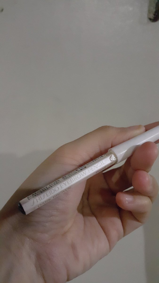 EricaYuBcom's tweet photo. Got the best #BeksFriends!
Thank you so much for my @ShiseidoPH Eyebrow Pencil @jlougar ππππ https://t.co/Q1AnVWwPEc