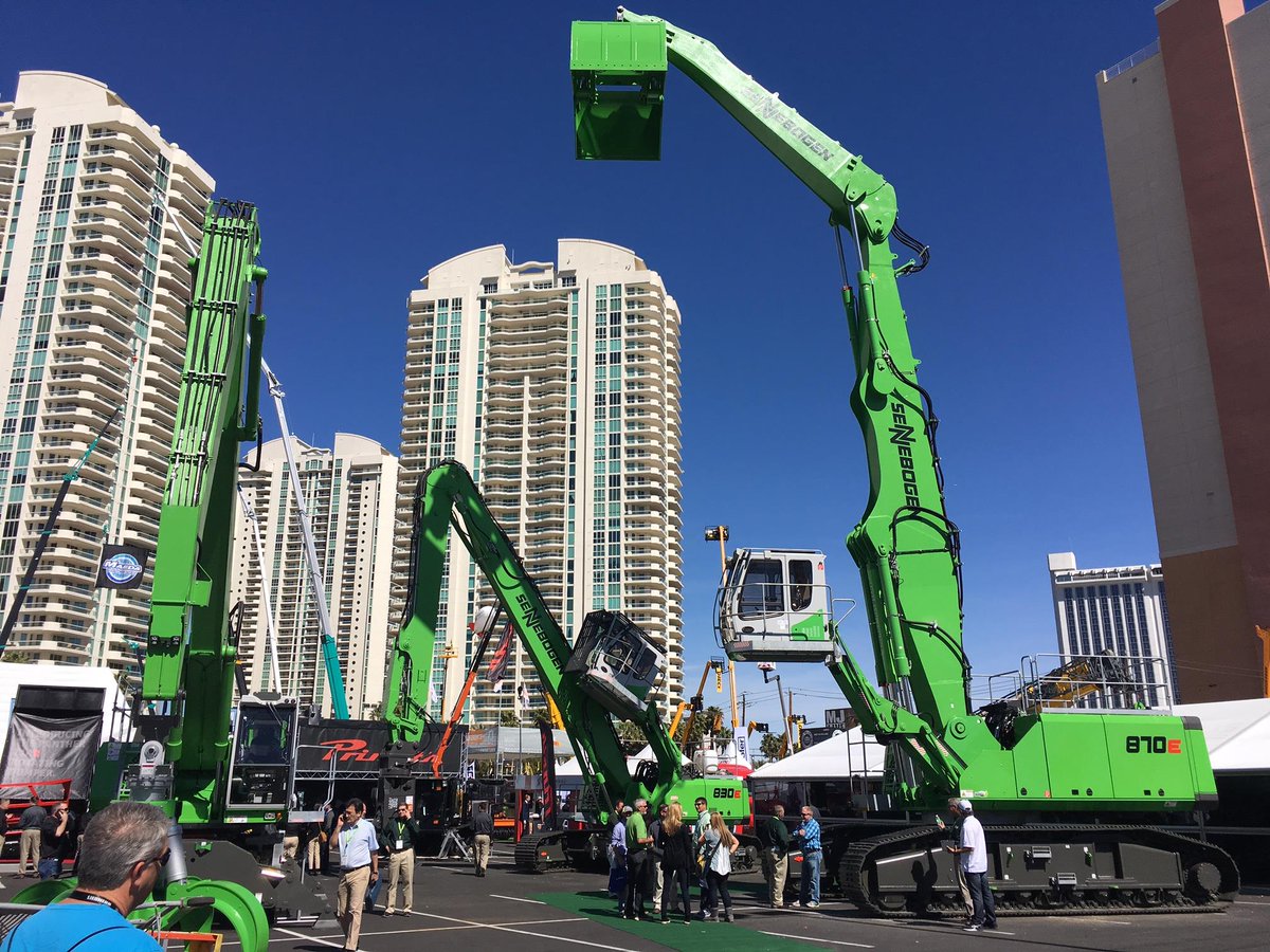 idicoweb's tweet photo. #SENNEBOGEN en #CONEXPOCONAGG #Conexpo2017 ¡Visítanos en el booth G4027! #MaquinariaPesada #Maquinaria #EquipoPortuario #ManejodeMaterial https://t.co/dlisVwIT1U