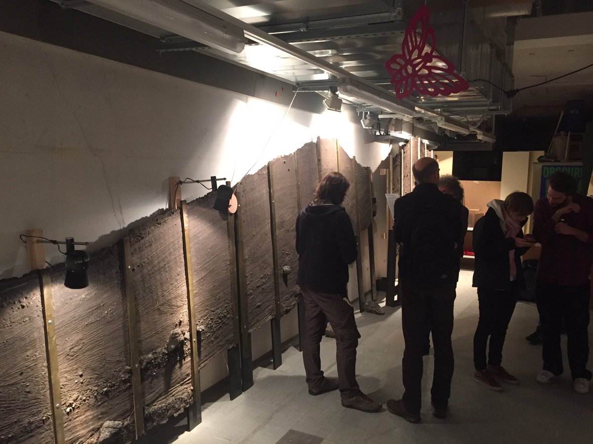 LMU_Volc's tweet image. #POV17 ends with a tour of erupted deposits of #ash, #lapilli and #bombs that have been glued and preserved for our viewing pleasure!