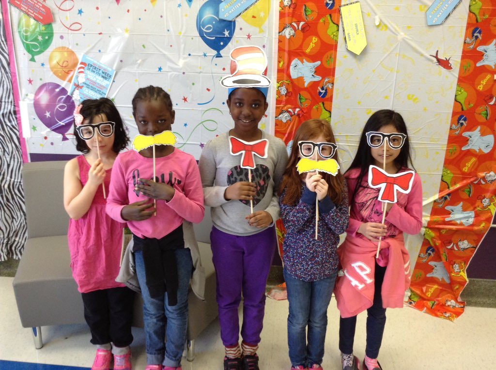 brownjgemma's tweet photo. More photo booth fun https://t.co/1GsrFb4QXp