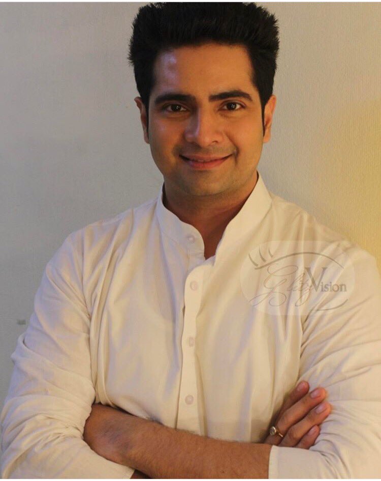 karanandnisha's tweet photo. Mishra ji 👌🏻😘😜
Another Rocking episode
Do share ur views
Leave ur comments 👍 @_KaranMehra #KaranMehraIsBack #SumitMishraKaKaran https://t.co/cxbPGmTKut