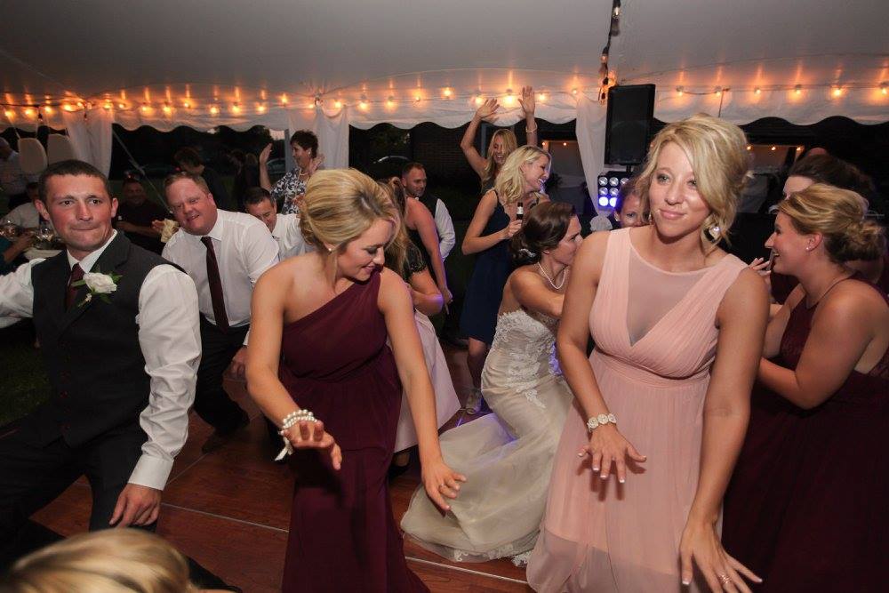 Happy Thursday friends, who's ready to boogie on into the weekend? We love this shot by @jennifersoots from Chris &amp; Meghan's big day!