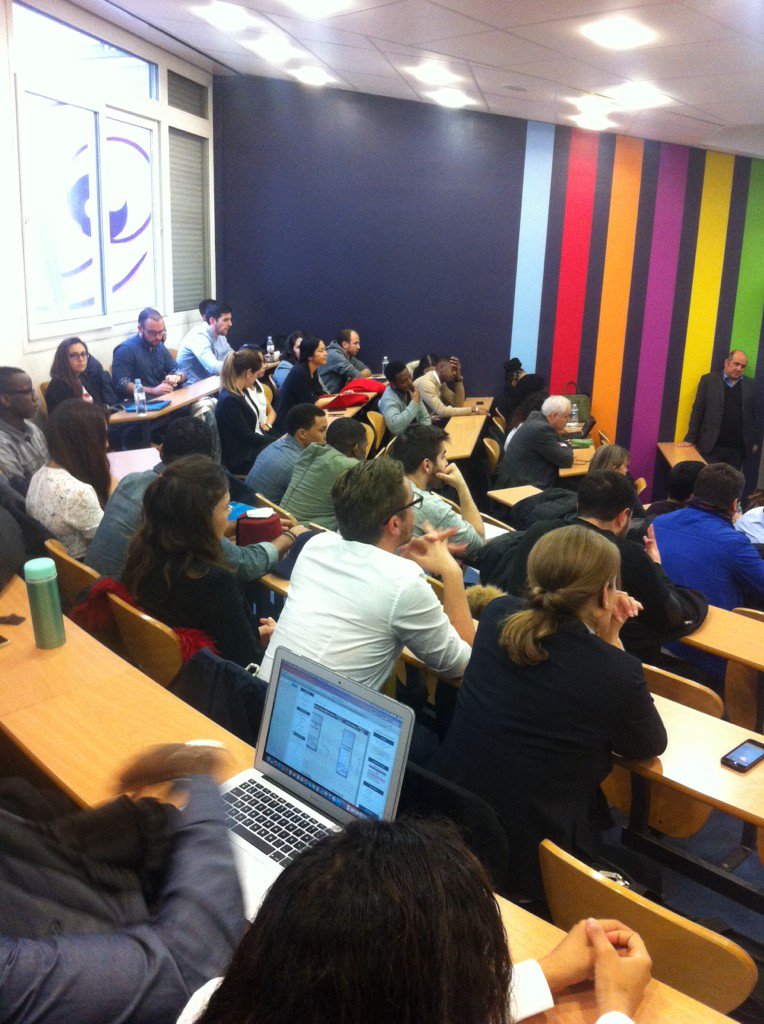 "La pépinière @ESAM_Paris est un espace collaboratif, d'entraide pour faire grandir les #projets des #étudiants"