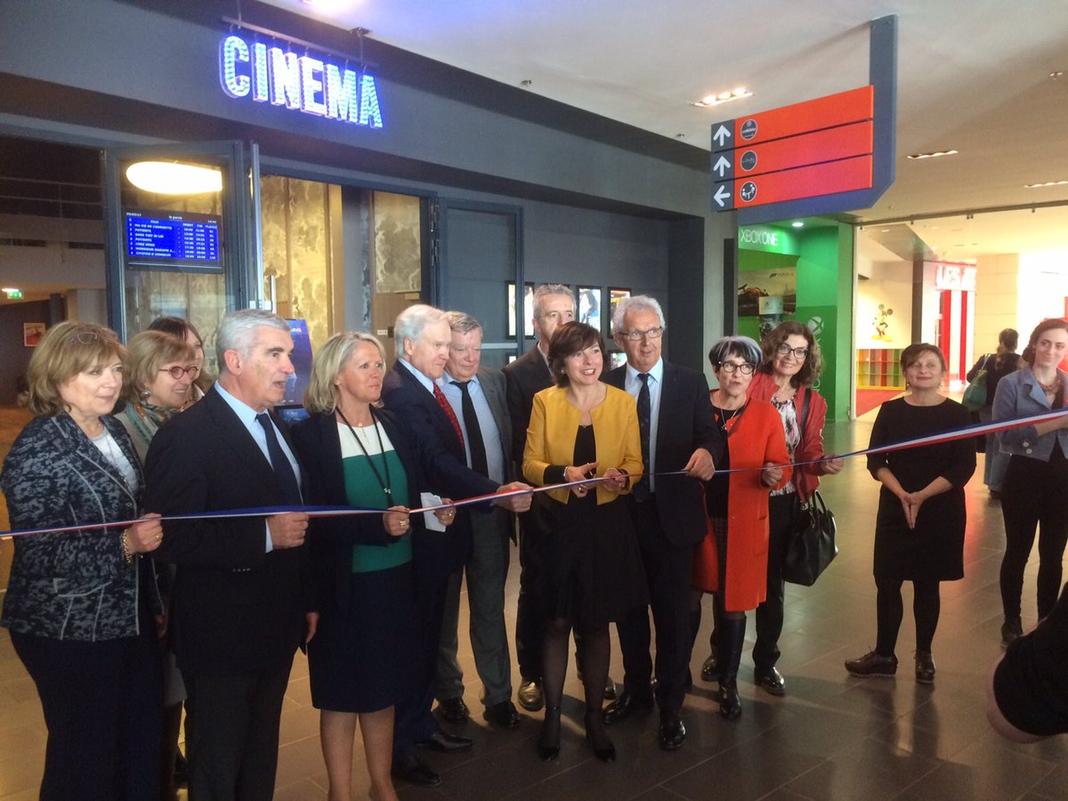 CaroleDelga's tweet photo. #LeParvis à #Tarbes est un lieu culturel exemplaire où la diversité et la solidarité s'expriment pour tous ! #Culture #Art #Occitanie https://t.co/jrXylHrSux