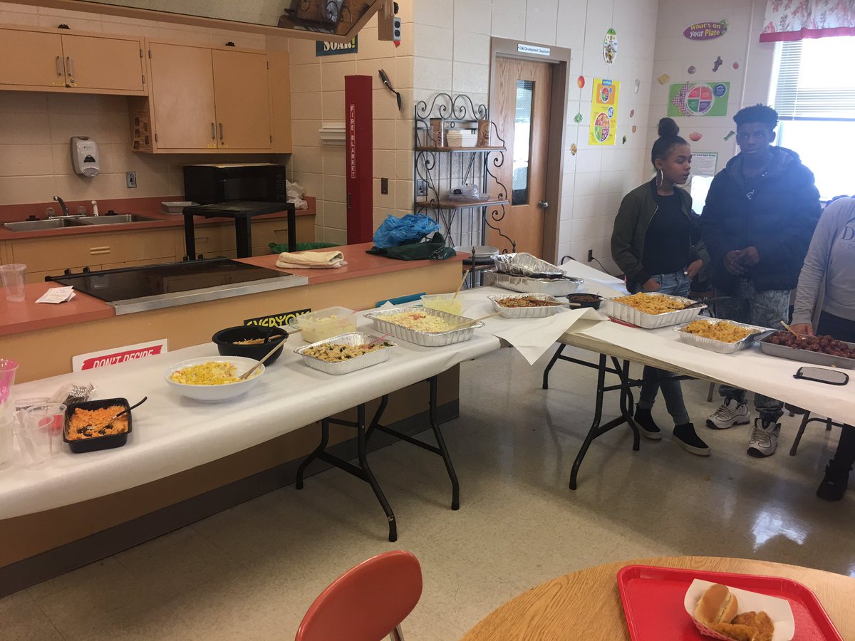 2017 Cafe for a Cure <a href="/Westlake_HS/">Westlake High School</a>