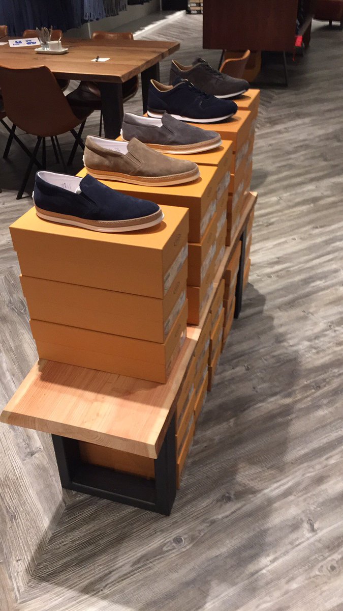 Dstrct38Mode's tweet photo. Nieuw bij #dstrct38 #tods schoenen! https://t.co/RZFL6vPcnR