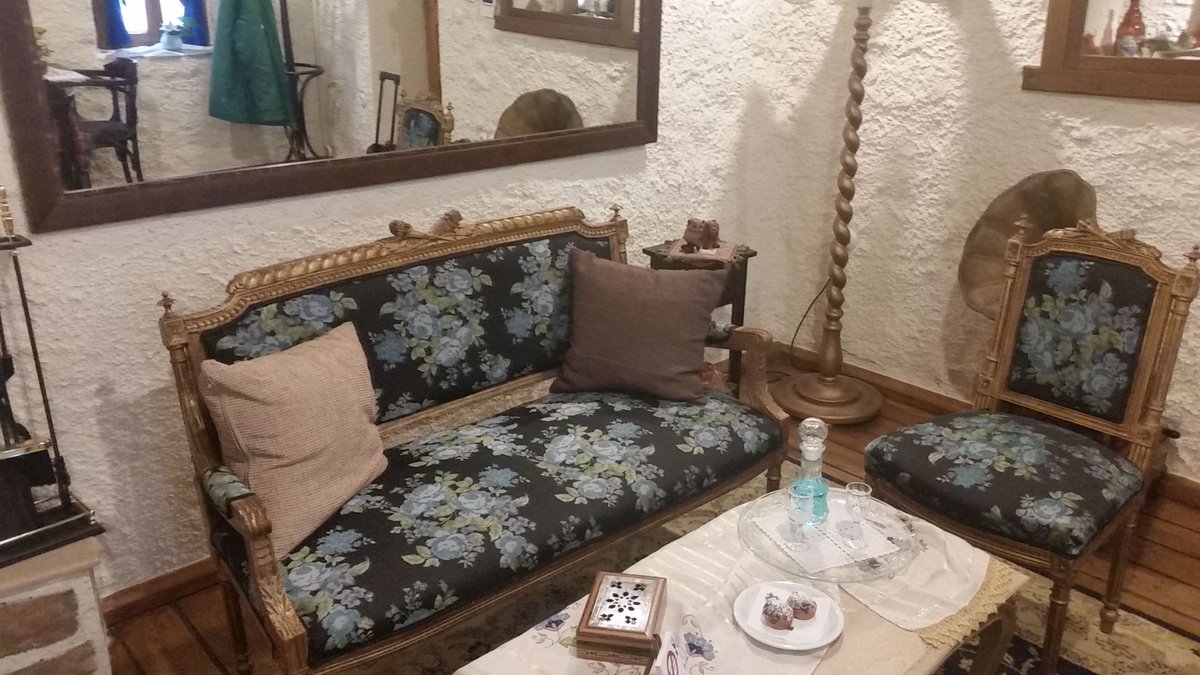 FullerloveHeidi's tweet image. Arrived at the delightful &amp;amp; quirky #Koukos #Guesthouse #Rhodes Thanks 4 the welcome@KoukosRodos #winterStayGreece #HeidiFullerlovesHotHotels