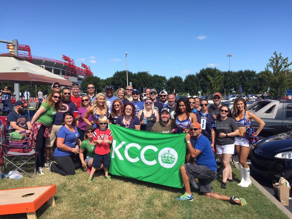 andymarie21's tweet photo. Good times @ the Titans game with the Nashville Chive #tbt #FastTN https://t.co/cKJ8WANrEQ