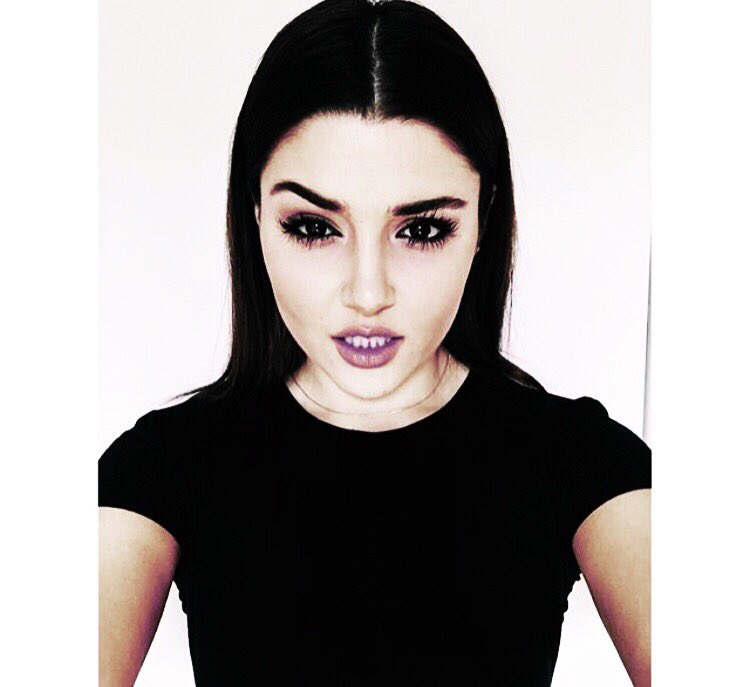 iconcular's tweet photo. || #HandeErcel İconları
|| Fav ile alabilirsiniz. https://t.co/wM4NKeg4Yt