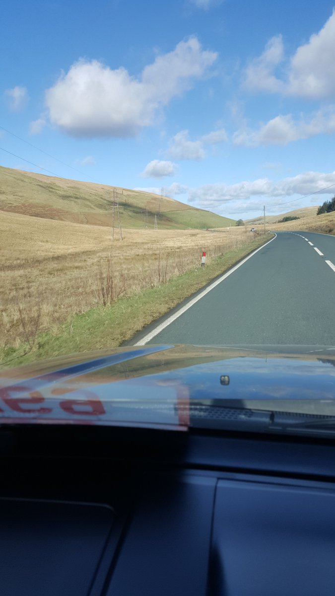 accept_car's tweet photo. Mr Joseph Dunn very happy to recieve his Mitsubishi L200 and second car from us on a sunny day in Scotland, thankyou for your business https://t.co/i2DeS4swCm