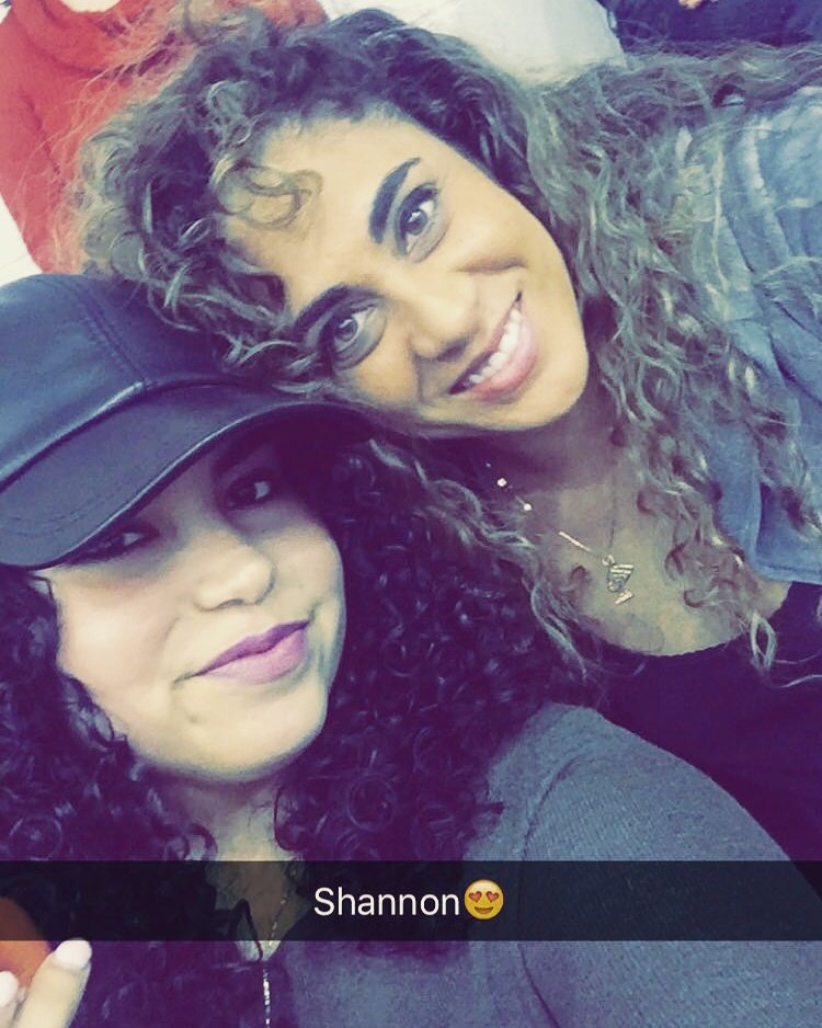 phierce4thought's tweet photo. I'm surrounded by beautiful souled women....Who remind me every day...💜
#tbt #soulsisters #therealmvp #imkeepingher #sistasista https://t.co/eibc8Jn5vV