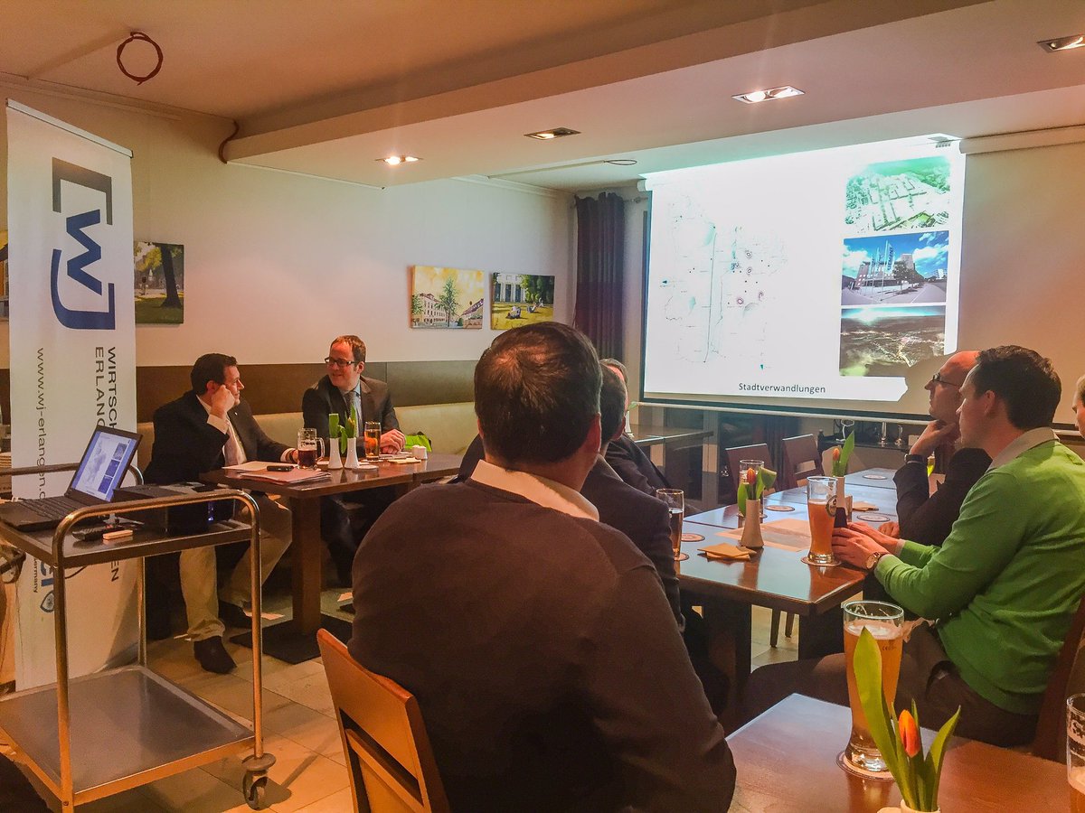 Zum Kamingespräch der WJ Erlangen: Heute mit Ehrengast Oberbürgermeister Dr. <a href="/FlorianJanik/">Florian Janik</a> <a href="/WJErlangen/">WJ Erlangen e.V.</a> #wjerlangen #wjmtf