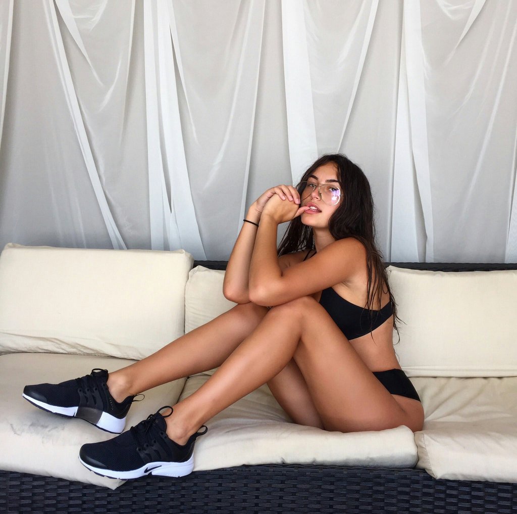 rpglibre's tweet photo. claudia tihan
tomie hilfiger
18 ans
salimsexuelle
blg bonne blg
@tomiehilfiger https://t.co/AKBt7aKx59