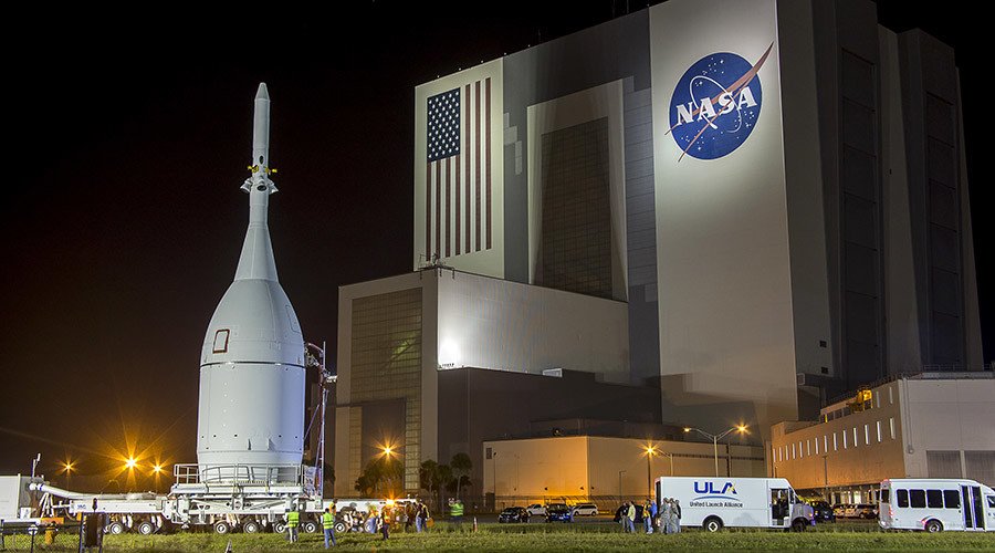 TSH_News's tweet photo. US Congress passes NASA funding bill & approves Mars mission for 2030s https://t.co/I5ePMGvWI4 @NASA #NASA #Mars #misison #space #SLS https://t.co/TelcoeVde8