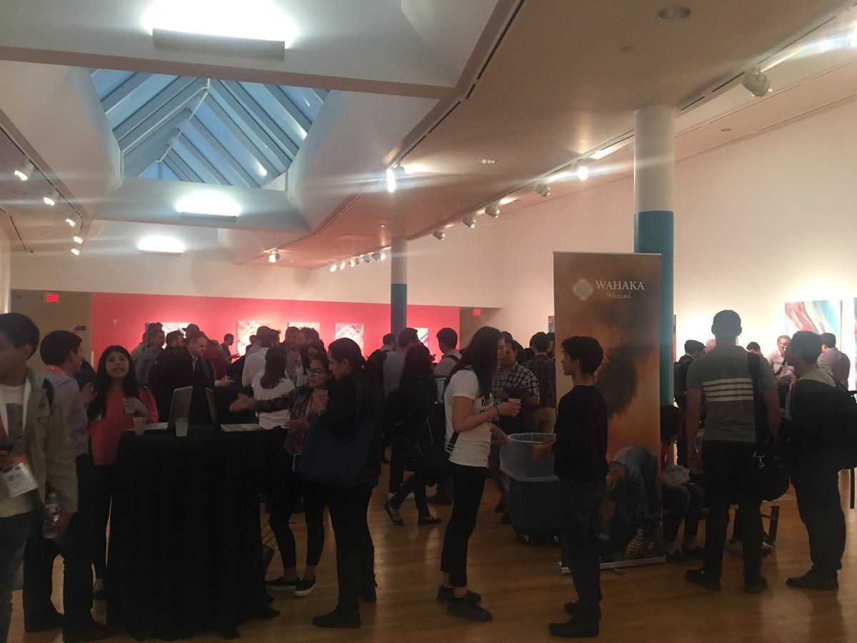 #pitchfiesta <a href="/CasaMexicoSXSW/">CasaMexicoSXSW</a> #mexicanstartups #entrepreneurship