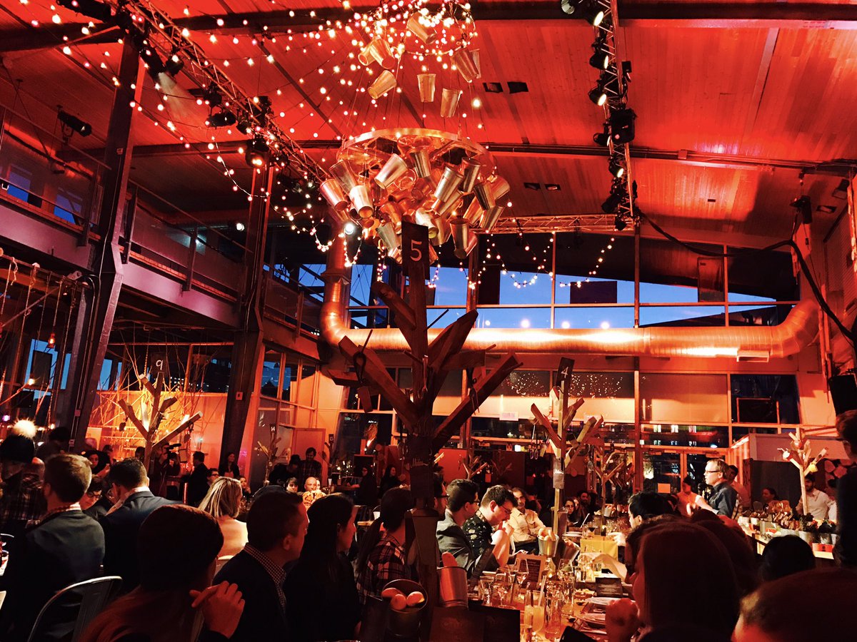 Belle soirée de tournage <a href="/MontrealTV/">Montreal.TV</a> pour Un Chef à l'Érable à la <a href="/scena_mtl/">Scena</a> 🍁 <a href="/vieuxportmtl/">Vieux-Port Montréal - Old Port of Montréal</a>