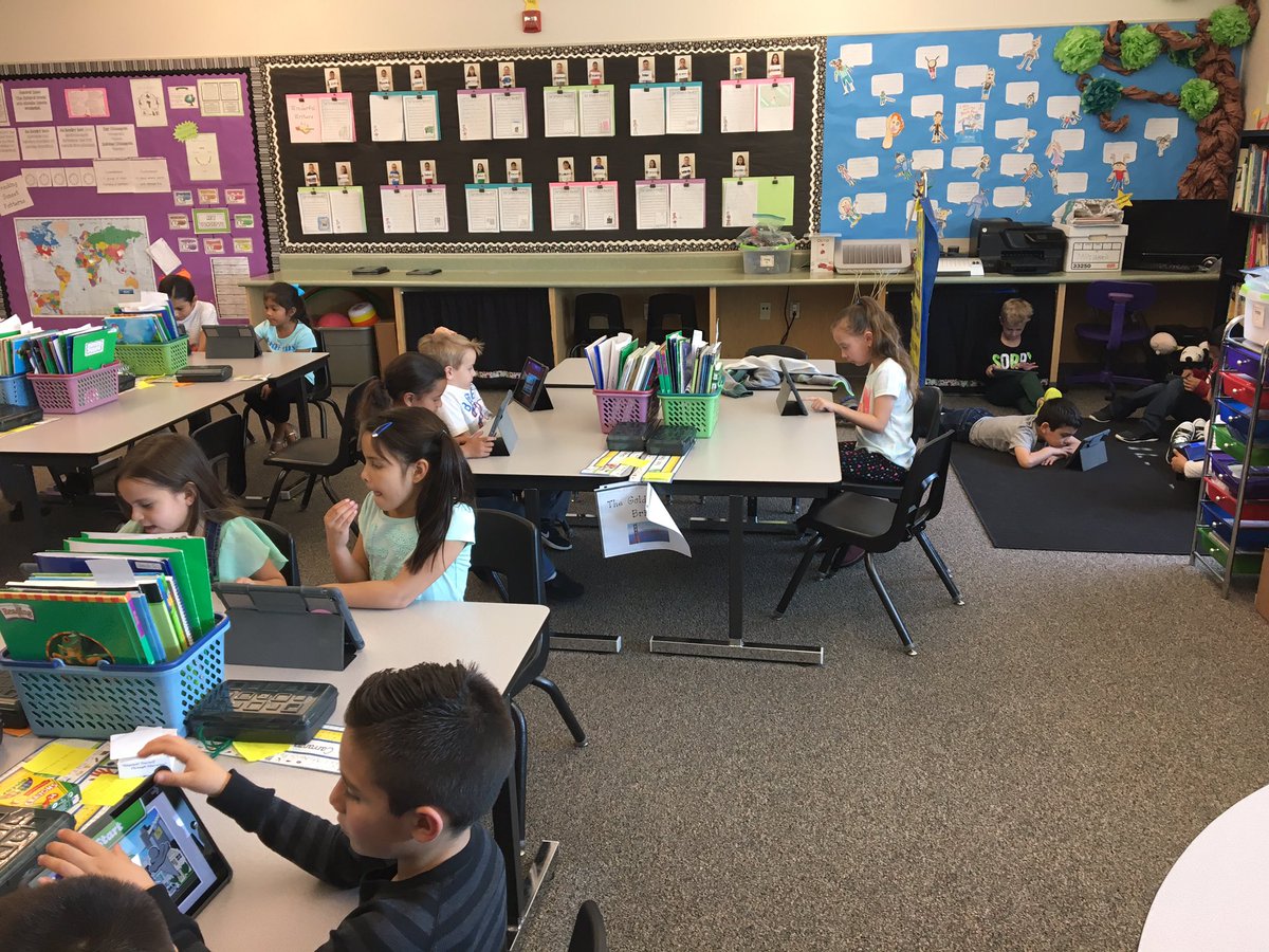 MrsWard1stGrade's tweet image. Learning in action with Toontastic! #bsdchallenge @MissOrodriguez