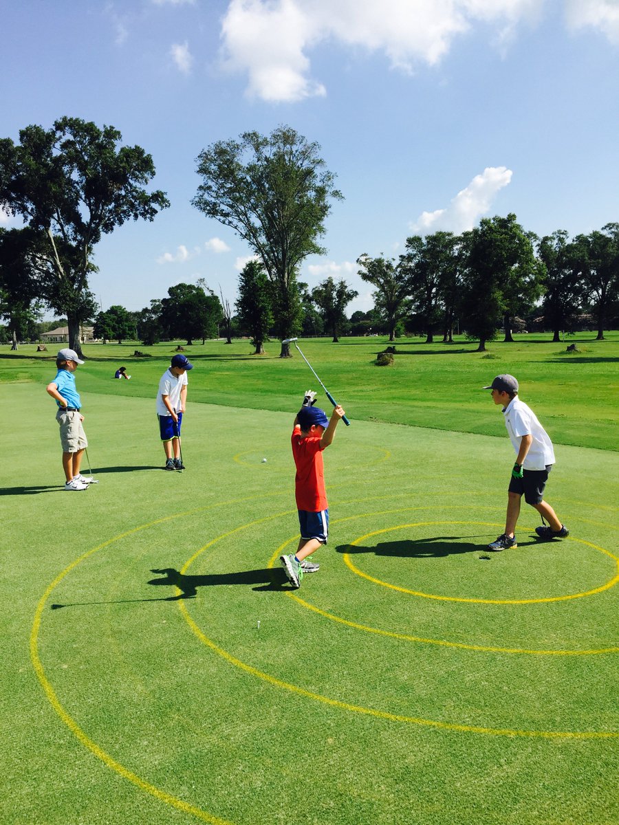Junior Golf Clinic Sunday (3/12) at 10:30AM. Sign up by calling the shop (504) 373-5926 or by emailing Cory Amory at Cory@lakewoodgolf.com