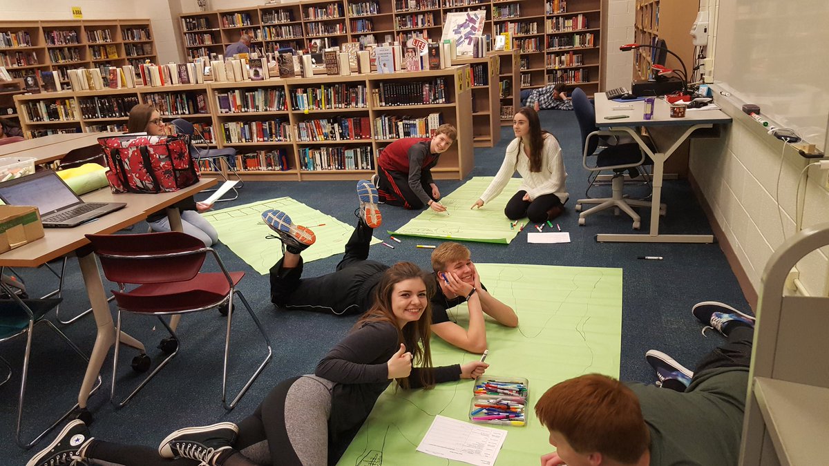 MsBoyntonSCN's tweet photo. #SCNPsych2 students doing body drawings to show the functions of the brain in @SCNLRC today! Thanks for letting us visit! #scnpride https://t.co/lYzTOeEost