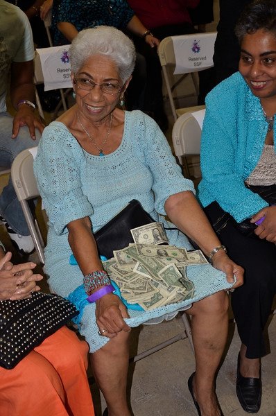 DeborahMag's tweet photo. #TBT #SSF2012 A guest made it #RAIN after the show. #MamiProvi was the bank! #SWANDayMiami #WomenArtists https://t.co/al6mzzgjMQ