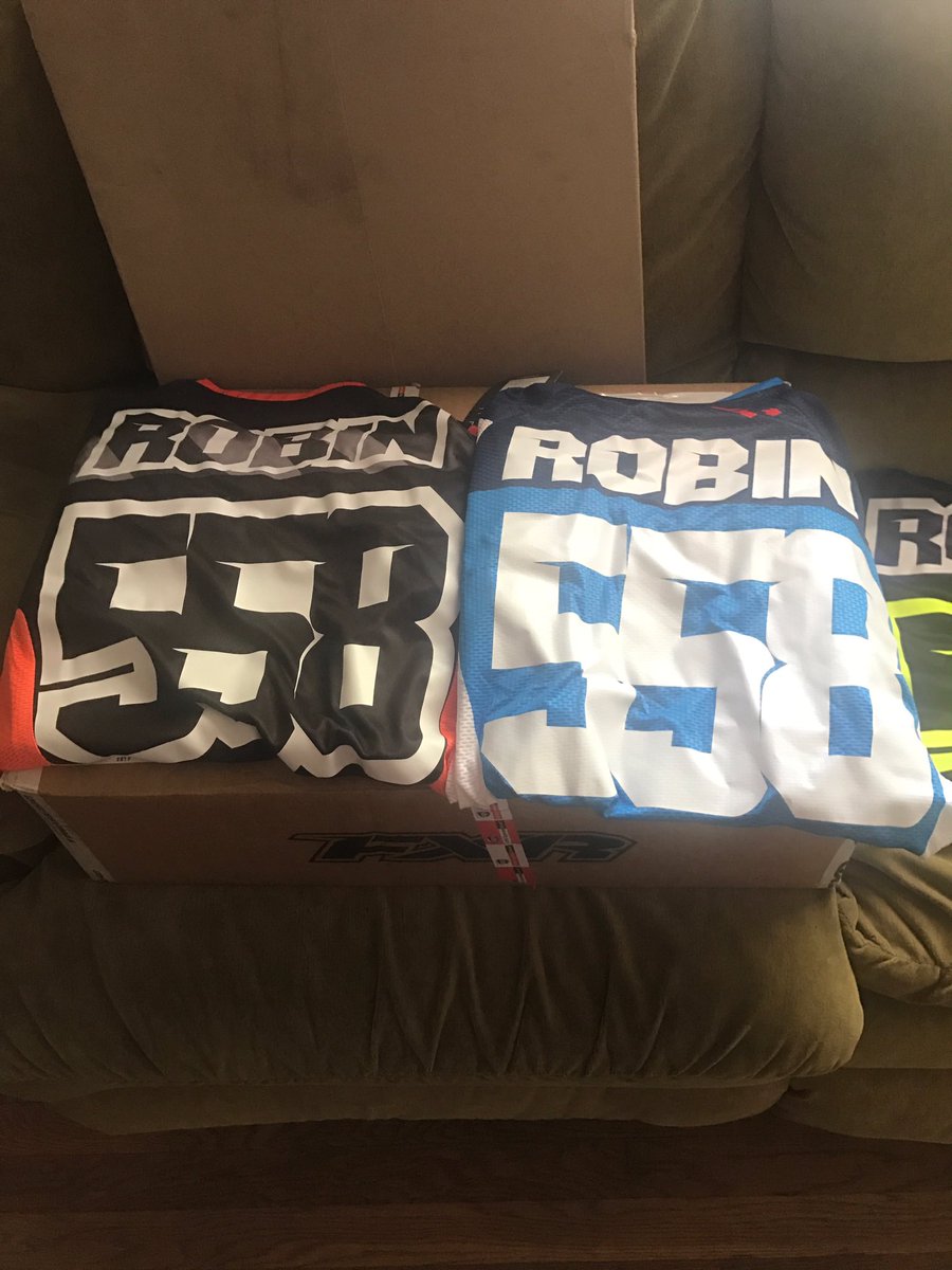 Jerry_Robin194's tweet photo. Thank you Lori for wanting me to run Dylan's number for this season, truly honored by this 🙏🏻 https://t.co/loPFiXSS5P