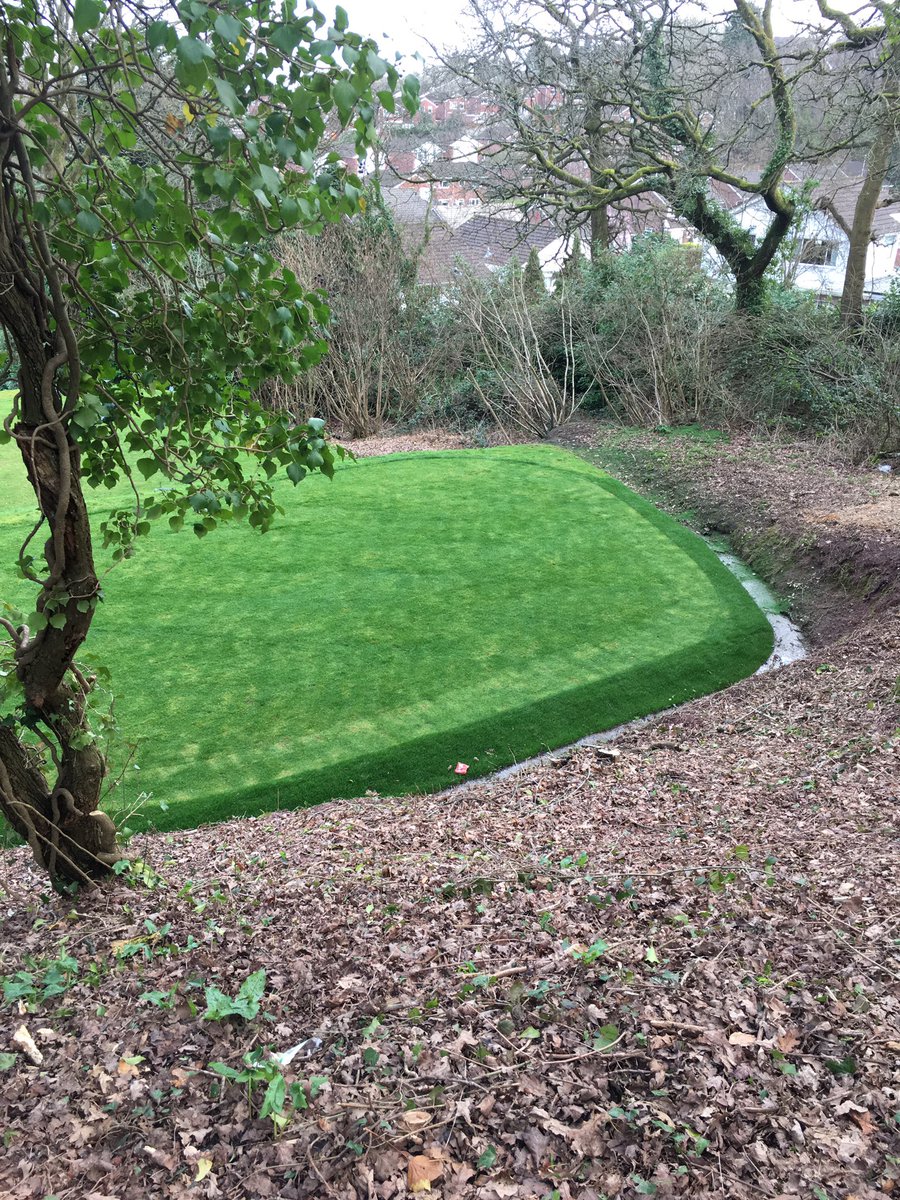 Cardiffgolfclub's tweet photo. White box tee had its first cut today on the 5th. Turf is knitting in well after its winter renovation. #golf #cardiff https://t.co/KdnWJRbPGh