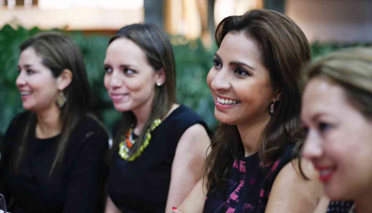mujeresxecuador's tweet photo. En 2016 el 52% de los participantes del #ProgramaDeAltaGerencia de INCAE fueron mujeres. Sobrepasó la media global para educación ejecutiva. https://t.co/3JHK4hEows
