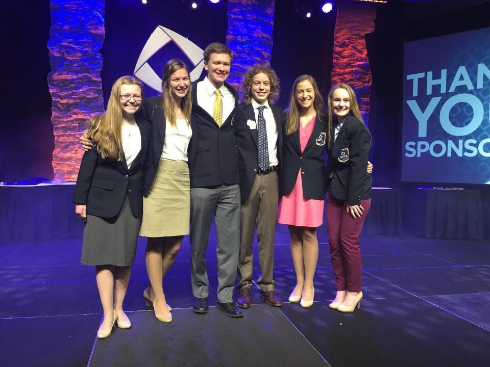 DeForestDECA's tweet photo. Kylie Rogers, the new WI DECA VP of Community Service! 🔷 https://t.co/F5nexFpgtW