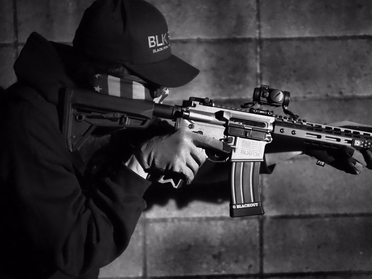 BLKFOXselection's tweet photo. BLKFOXCOLLECTION 1st shooting
PHOTO @nao___takeda
WEB STORE https://t.co/ayIZum3qlA
#BLKFOXCOLLECTION #AIRSOFT #サバゲー #PEWPEW #HOORAG #TOKYO https://t.co/uB6DyK3JSa