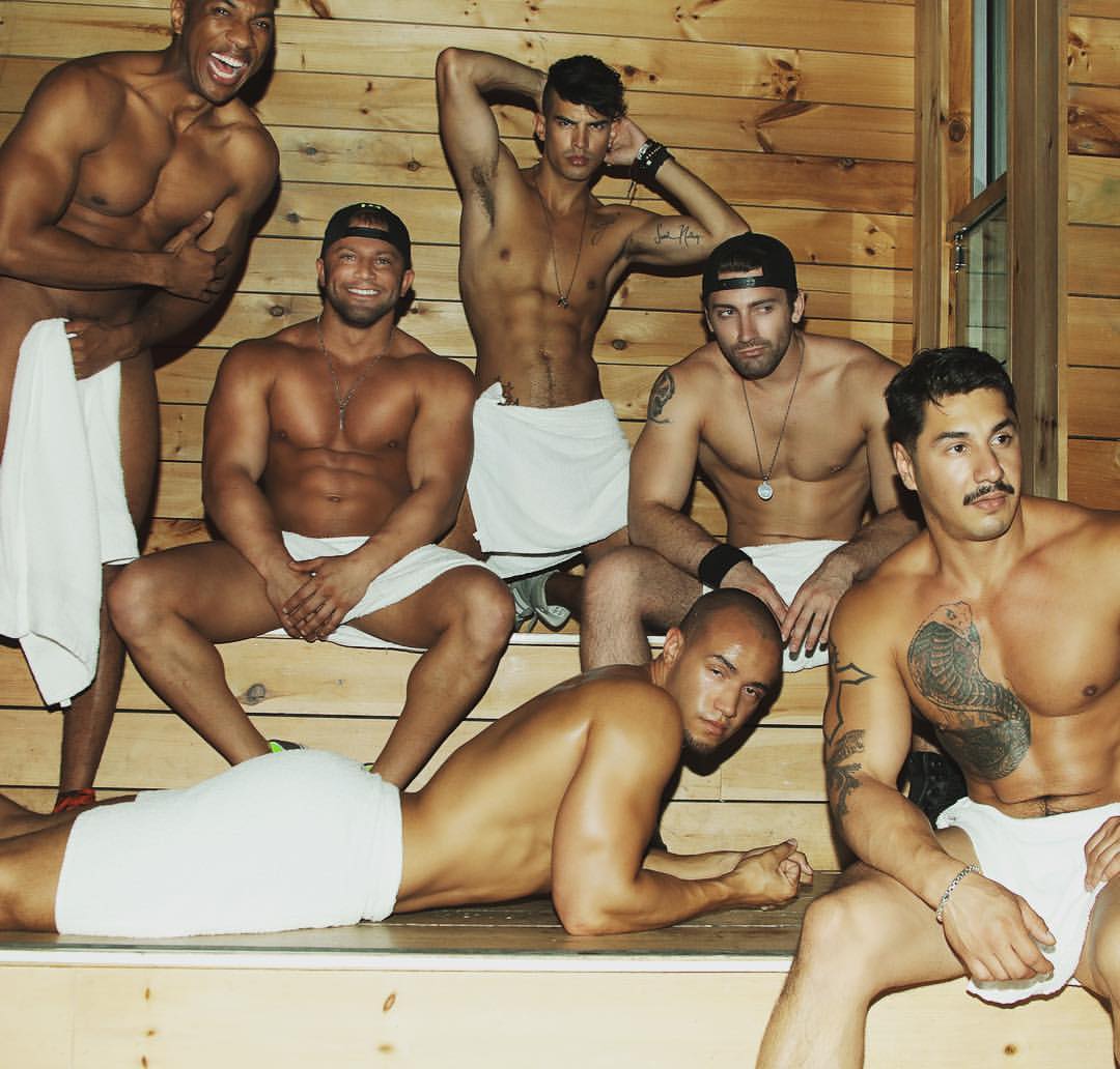 Watch all best gay sauna XXX images right now. 