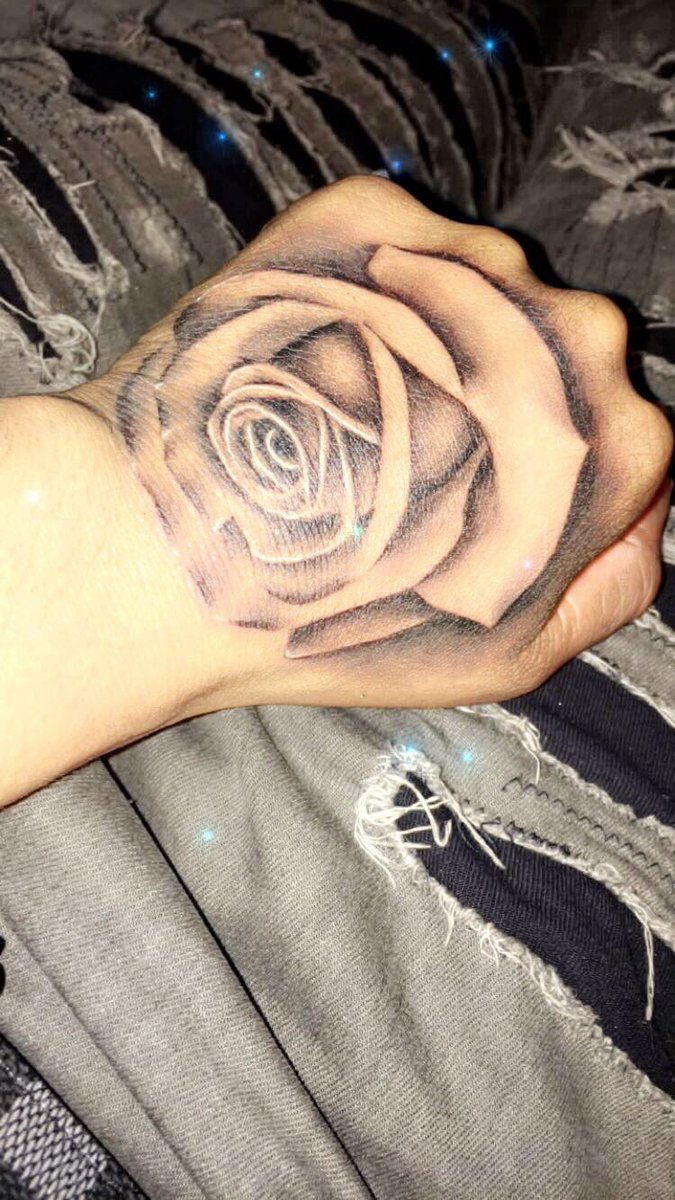 shanitheo1994's tweet photo. New addition 🌹✨ https://t.co/sGJMWTJ6f2