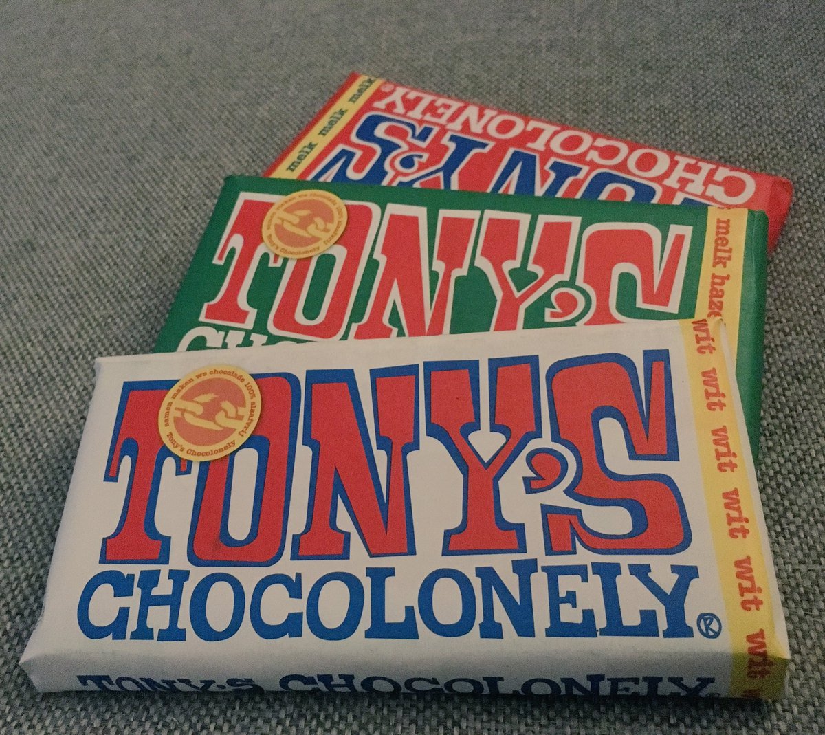 Cill87's tweet photo. Thanks @TonyChocolonely #salesevent2017 #happygirl #100%slaafvrij https://t.co/eHFWfbdWUB