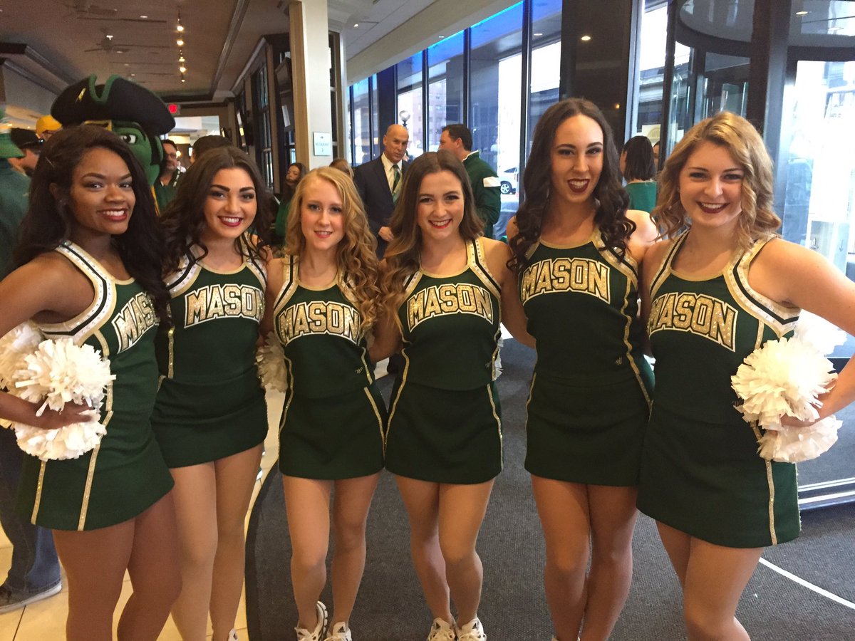 The <a href="/Masonettes/">MasonettesDanceTeam</a> are ready for @masonmbb tonight in the #A10MBB Championship #Mason2Pitt