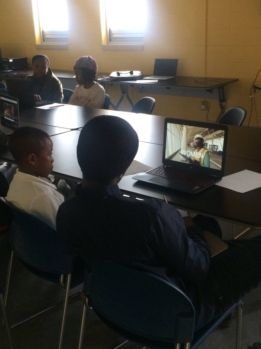 ESBGC_RRTG's tweet photo. RRTG Jr. participants learning all about the importance of International Women's Day! https://t.co/hzxqQDcIbZ