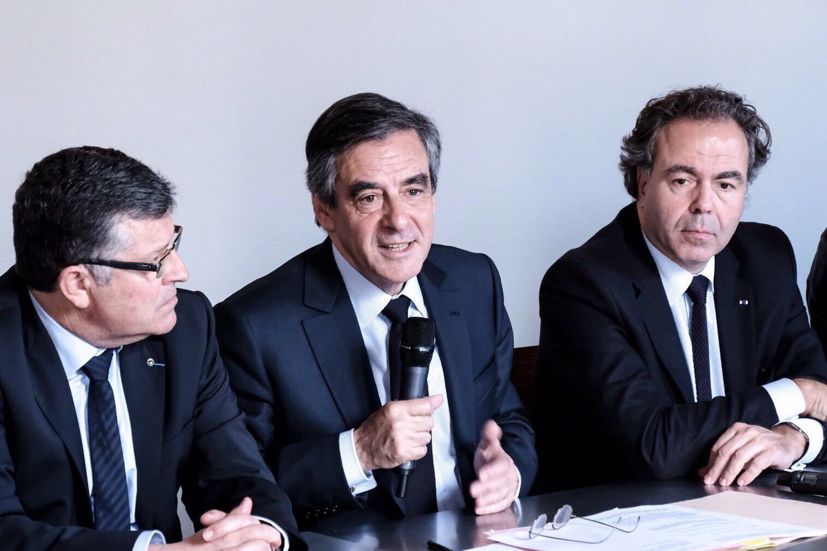 actu_politique3's tweet photo. Le passage de @FrancoisFillon dans #LEmissionPolitique était d'un tout autre niveau. #Fillon2017 🇫🇷 https://t.co/rsilSsoFDZ