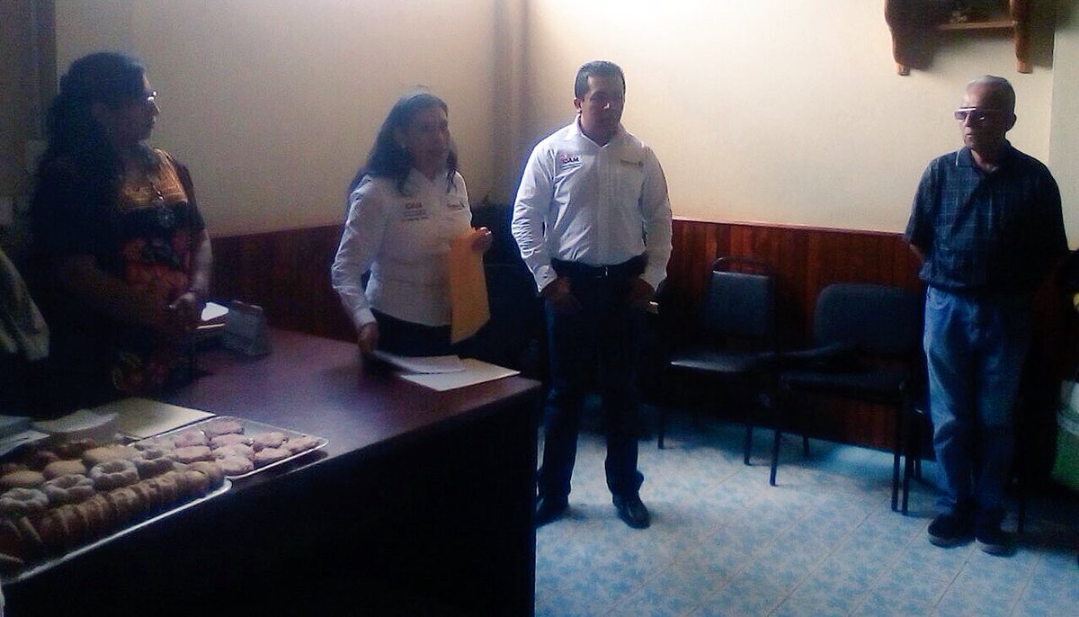 IAIMO_GobOax's tweet photo. Las capacitaciones a beneficiarios del #FAM2016, son para fortalecer habilidades de #MigrantesRepatriados: @AidaRuizG #Tecomaxtlahuaca https://t.co/P2aLr5eCRe
