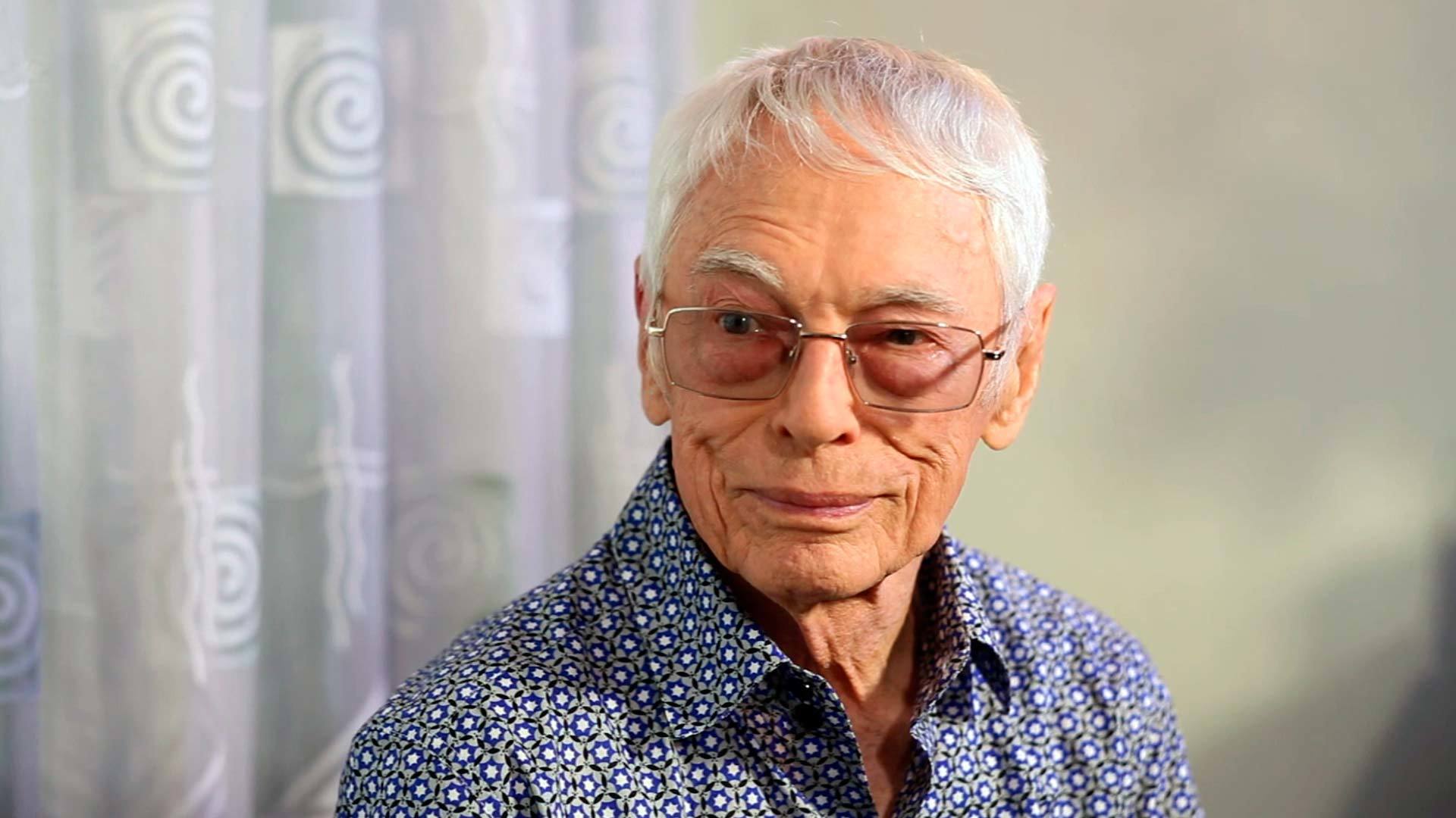 Композитор 95 лет зацепин. Зацепин сколько лет. Творчество композитора а. Зацепин сколько лет. Зацепин сколько лет.