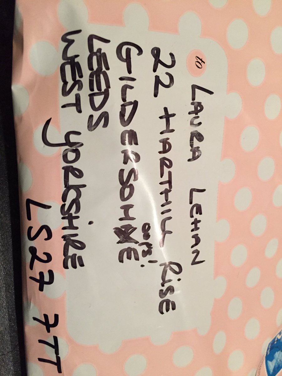 LauraLehan's tweet photo. 🙊oops best parcel I have received 🌚 https://t.co/xsWWiB5qiI