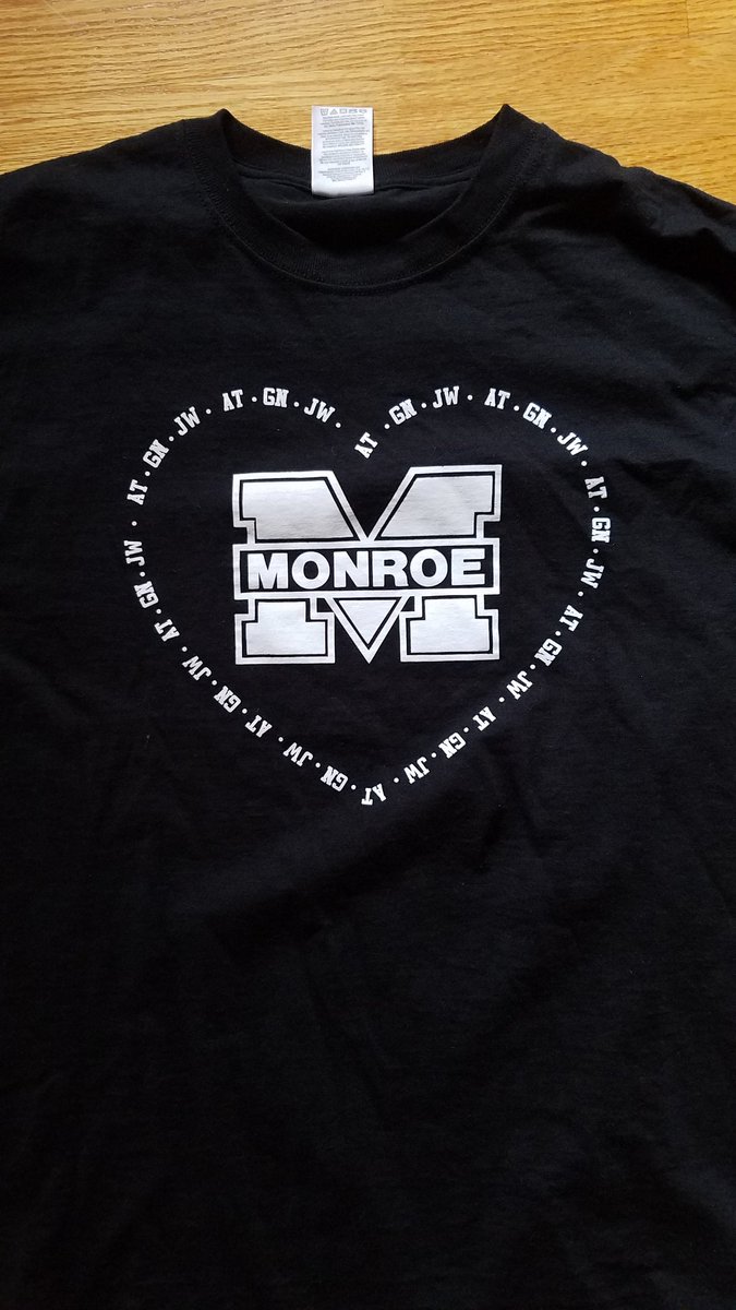mhsstudi's tweet photo. The theme for Friday's State game is BLACKOUT! With it, EVERYONE wear your black #cheesemakerSTRONG tshirt! SPREAD THE WORD! 🕴🏀⛹🧀🐁🐀🐭🔥 https://t.co/SBED40PU0y