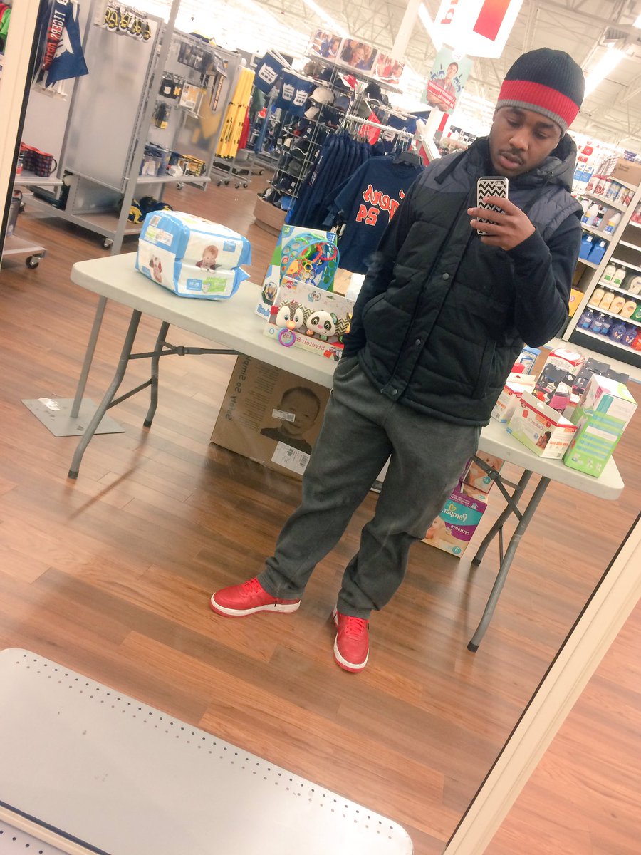HitMan1030's tweet photo. 🔥🏋🏾‍♀️🎱 https://t.co/Ud9xaPe5UT