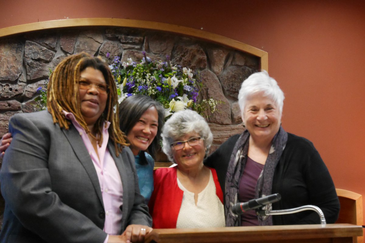 feedhunger1's tweet image. What an incredible night honoring inspiring women! Thank you all and @EndDVsf for the amazing work that you do! #womensday2017 #EndDV