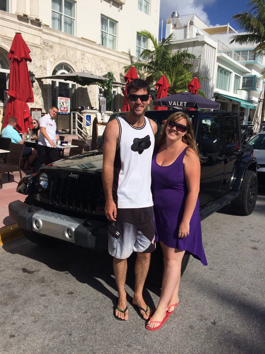 TonsofFunTours's tweet photo. Even happy couples from Australia, love to rent our Jeeps @THEJeepMafia @JeepCraze_ @trlr8djeep @Jeep_Clan @JeepJewel @kokks29 @SethVoss https://t.co/co9zSk3ETu