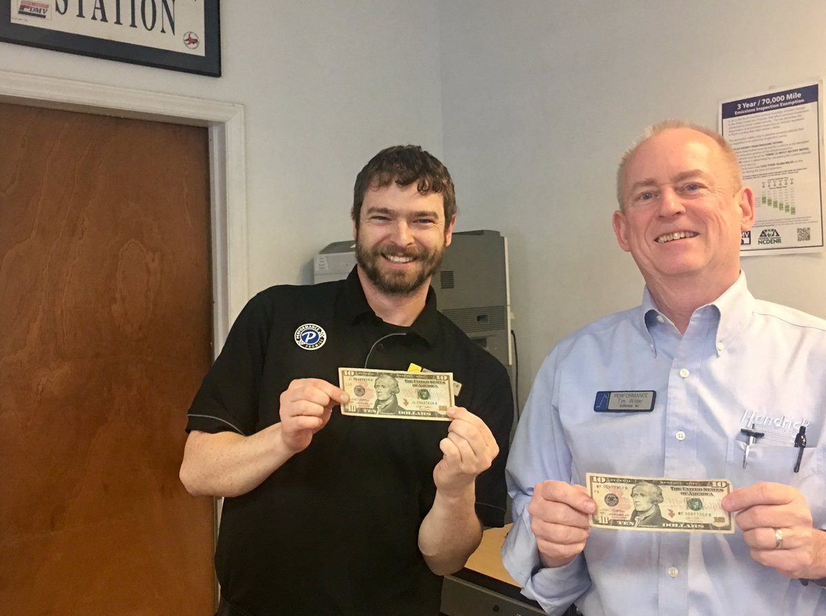 Hendrick_Subaru's tweet photo. When our employees at #performancesubaru go #AboveAndBeyond showing their clients great customer service, they get rewarded! #wow! https://t.co/EakgtNfSxG
