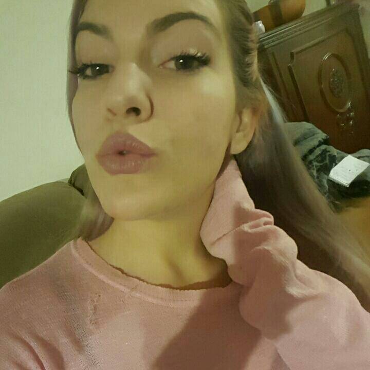 Savannah Lawrence's Instagram, Twitter & Facebook on IDCrawl