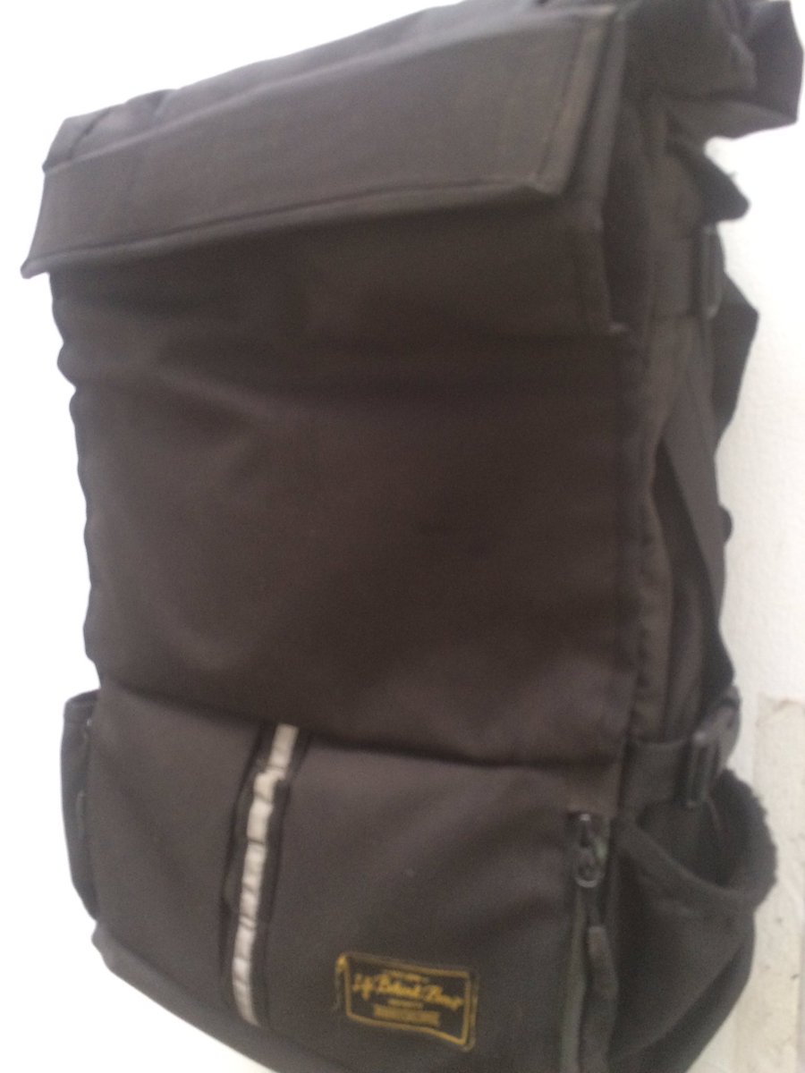 Wts rolltop lbb black good cond ,850k nego dikit .info line rifkyady/081236110020 #fnfjb