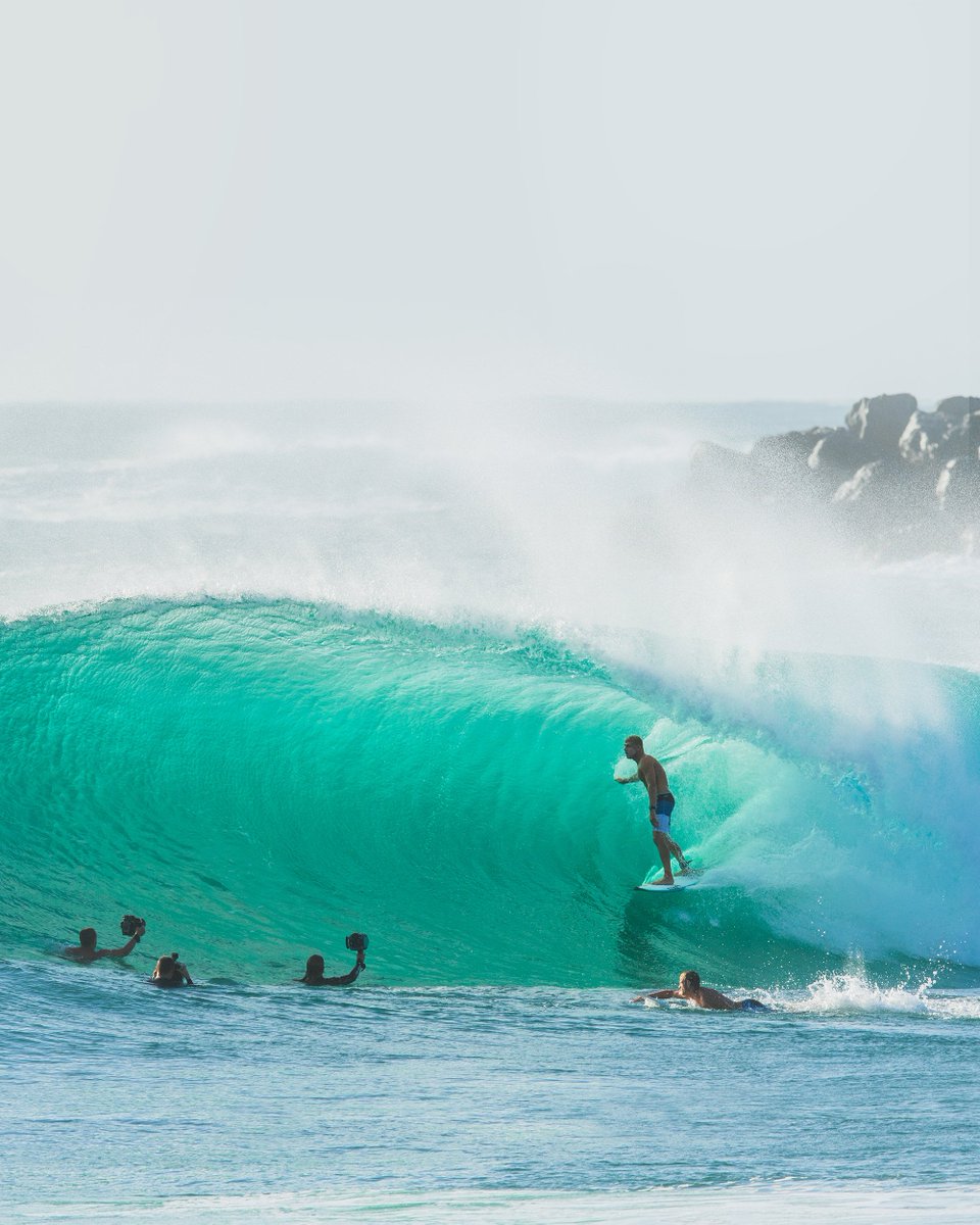 dhdsurf's tweet photo. Dbah pumping this morning @mick_fanning #mfdna
https://t.co/WkiPC2ispL https://t.co/Z2T9zcpD6x