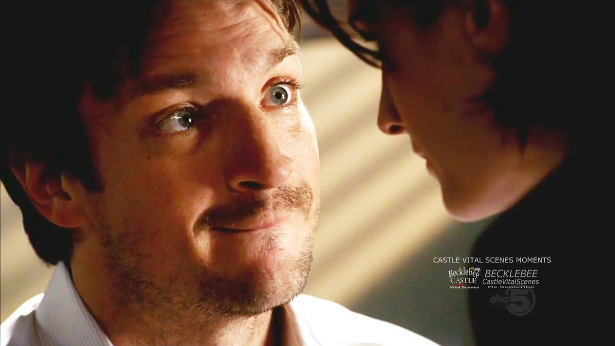 LifeWithChristy's tweet photo. "I'm not asking for the bodies just the pictures..."
One of #Castle's most adorable faces. Pweese pictures... 😚#8YearsOfCastle https://t.co/nLgi446Fqx